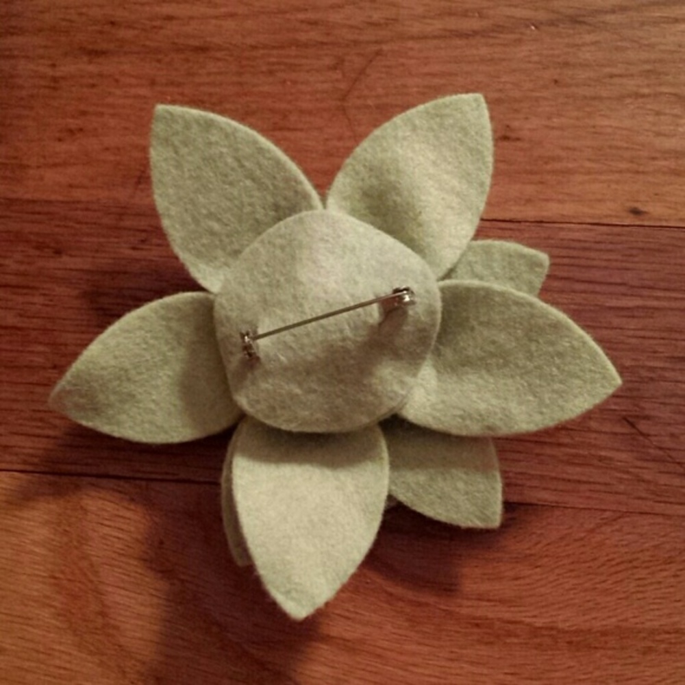 Flower Pin - Picture 2 of 2